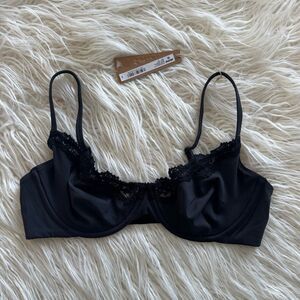 Skims Fits Everybody Lace Demi Underwire Bra Onyx Size 36C